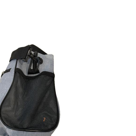 Puma Training Black Gray Duffel Bag 18"x10"x8" - Picture 6 of 7